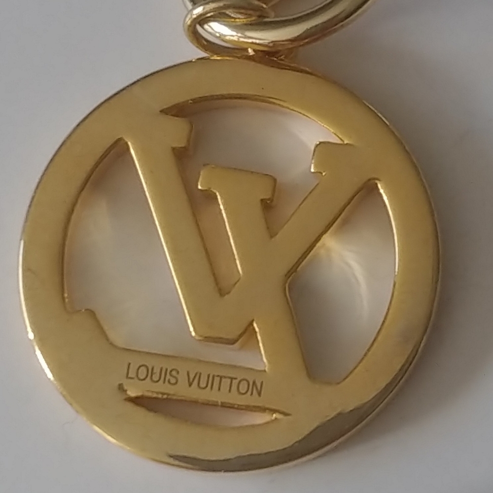 Louis Vuitton Gold and Crystal Pendant Necklace - Picture 4 of 12